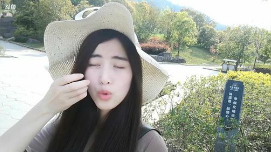 娜娜：户外走走～ 2018-04-01 15点场