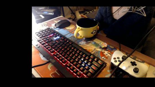 不会功夫的海牛cgc发布了一个斗鱼视频2018-04-04
