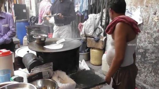 【印度街头美食】-这就是印度人为什么不吃火锅的原因.