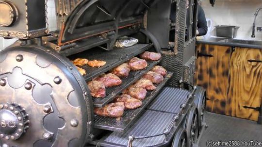 【阿根廷美食】火车头”烧烤牛肉