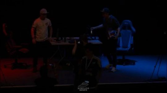 赞助商不能忘!Bonchan决赛败北后送Luffy红牛!