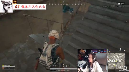 呆妹居然是混社会的