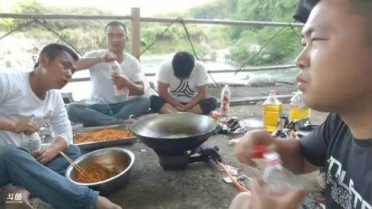 水车烤乳猪＋火鸡面＋烤鸡腿 2018-04-17 16点场