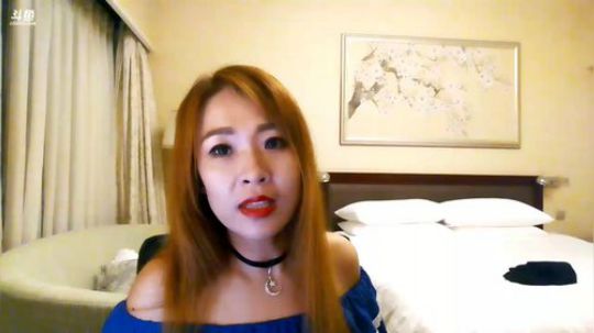 你可以先认识我，再喜欢我，不急。 2018-04-30 23点场