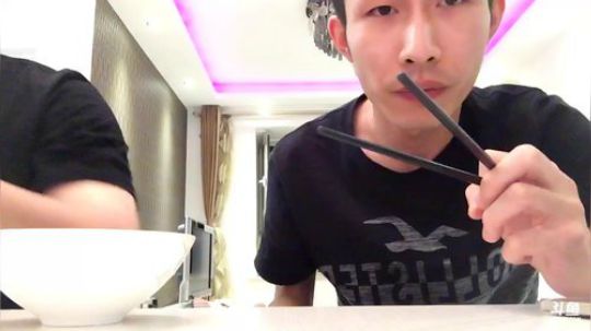 我在斗鱼看寅子直播新游前线