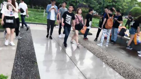 国妹❤武汉意外最后一天，实在嗨不动了 2018-05-01 17点场