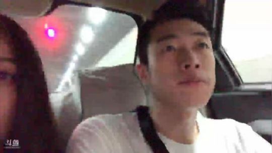 艺帝帝武汉羞涩户外？ 2018-04-30 21点场