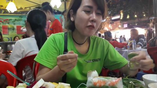 越南妹子教你吃鸭仔蛋