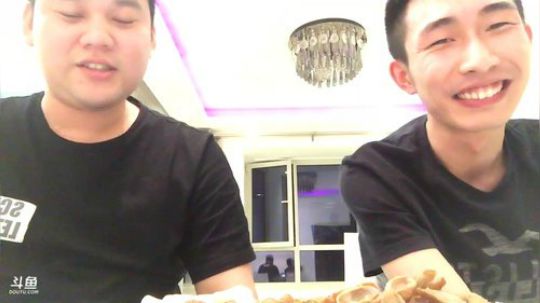嘉啊123发布了一个斗鱼视频2018-05-03
