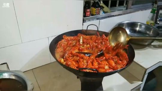 欢迎佳哥401各位兄弟来到魅力 2018-05-05 19点场