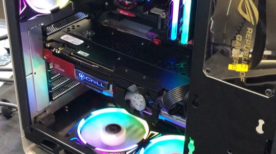 SOPLAY魅影风扇装机效果。