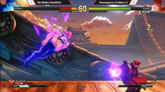 不V返就加帧压制,V返就吃EX波!街霸5世界第一警神秘套路!