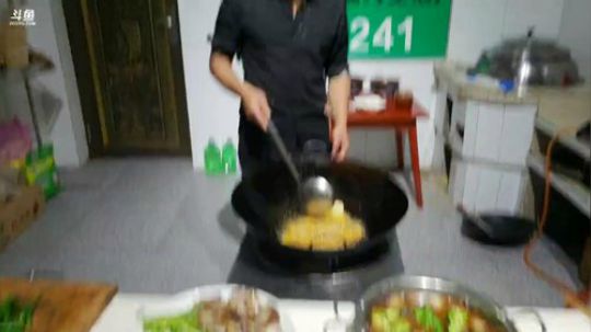 订个小目标扣2斤黄鳝， 2018-05-08 19点场