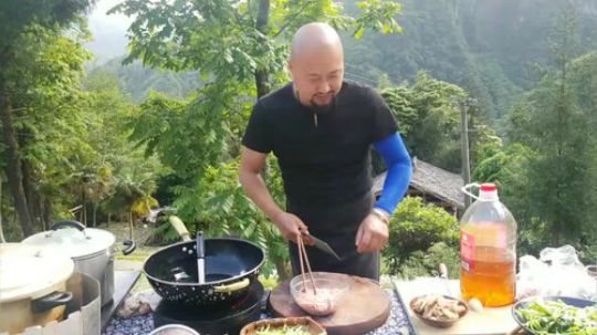 找家老乡去做饭 2018-05-13 16点场
