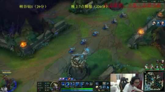 拖拖拉拉斯基发布了一个斗鱼视频2018-05-17
