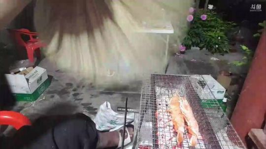 我本善良72发布了一个斗鱼视频2018-05-17