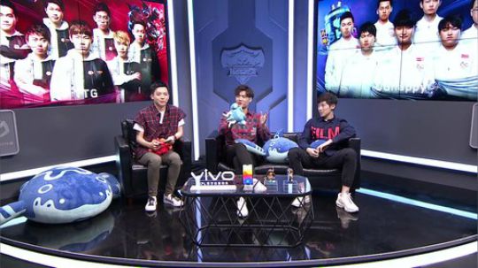 黑板君爱喝酸奶发布了一个斗鱼视频2018-05-19