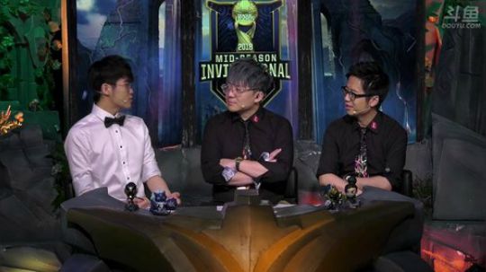 黑板君爱喝酸奶发布了一个斗鱼视频2018-05-18