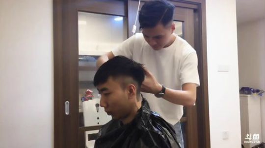 『TH』今天请tony老师来一起直播 2018-05-20 21点场