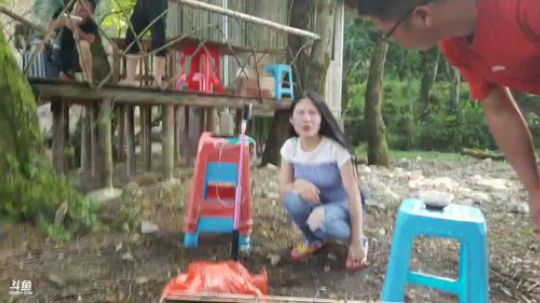 和MM一起泥田球赛 2018-05-24 15点场