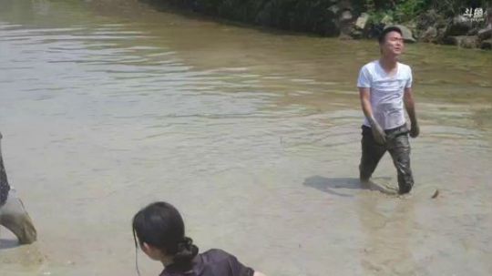 和MM一起泥田球赛 2018-05-24 13点场