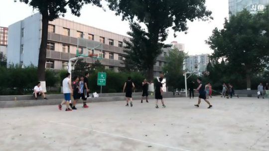 大牙:养生篮球.吹吹水、 2018-05-25 19点场