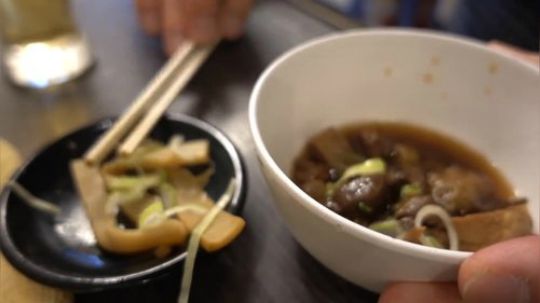 【寡默的美食家】牛骨汤拉面《香味徳》银座店 拉面与红烧肉（日