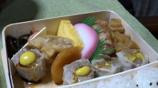 【寡默的美食家】崎陽軒的经典烧麦便当（日语生肉）