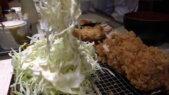 【寡默的美食家】米其林推荐的炸猪排套餐 at「ポンチ軒」（日