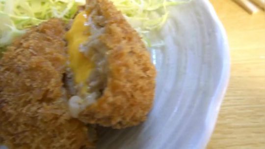 【寡默的美食家】各种炸肉饼和扎啤 at「亀有肉饼」（日语生