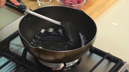 泰妹教你泰式酸甜咕噜肉