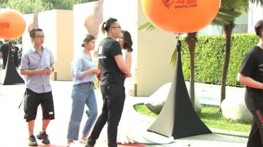 走红毯汽车板块