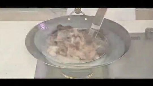 腐竹焖排骨，好吃营养又养生。