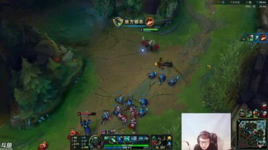 黑板君爱喝酸奶发布了一个斗鱼视频2018-06-07