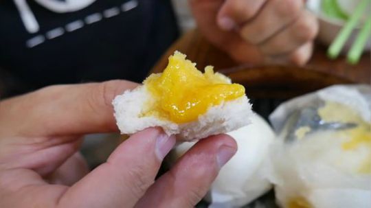 外国人品香港美食1日攻略-早茶，鸡蛋饼，烧鹅，茶餐厅一次吃