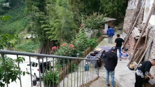 上山做饭啦啦啦 2018-06-07 19点场