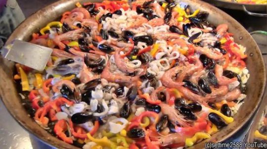 『超级美味海鲜大锅饭』西班牙街头美食