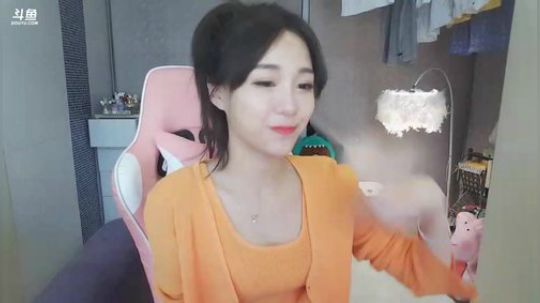 丿Good丶发布了一个斗鱼视频2018-06-07