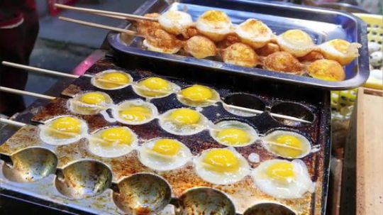 西安（中国）街头食品 - 鹌鹑蛋串