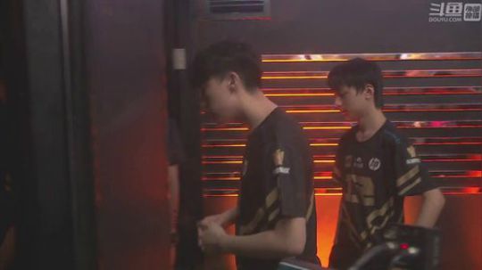 liyunanhj发布了一个斗鱼视频2018-06-07