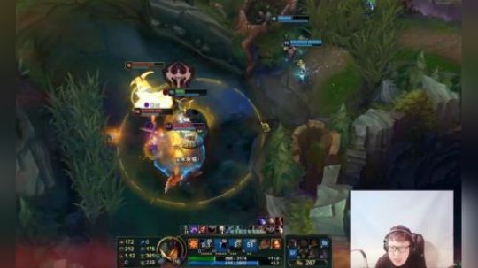 东北大鹌鹑英雄联盟LOL直播玩曙光女神输了