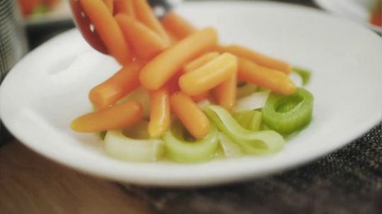 【美食系列短片】第九集-蔬菜浓汤×香煎鹅肝