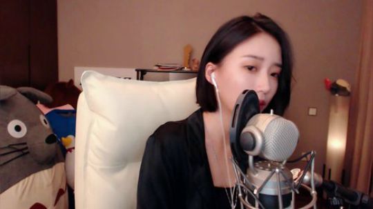 你喜欢皮皮的女孩吗？？ 2018-06-12 20点场