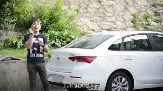 英朗的内饰设计非常讨巧，但“三缸+双离合”就是噩梦！