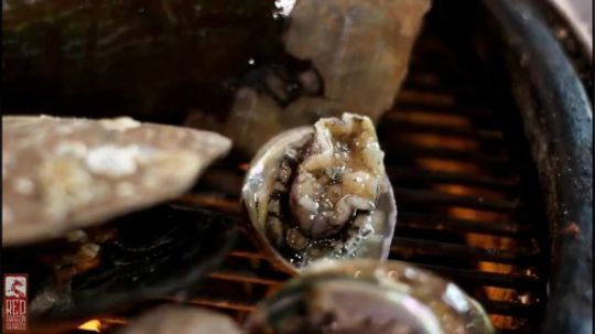 【街边美食】烤贝壳