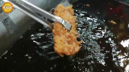 【街头美食】 奶酪炸猪排