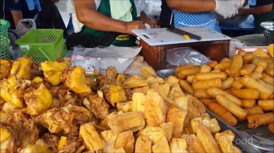 2018新年泰国普吉岛美食街 旅途中必不可少的伴侣就是美食