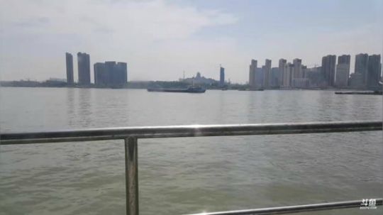 长江边上的早餐 2018-06-13 10点场