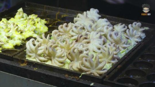 100台币奶酪短腿章鱼烧 超美味的街头小吃 台湾士林夜市.