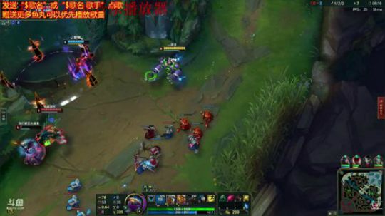 机器人下路完全被虐